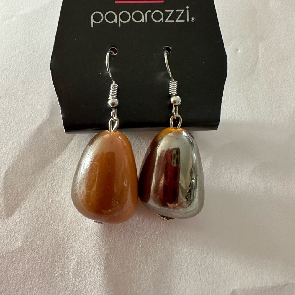 In Good Glazes Chunky Peach pair of  Earrings.